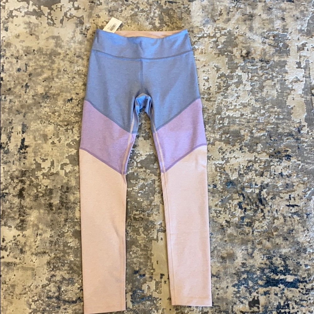 NWT Outdoor Voices Springs Leggings Lilac